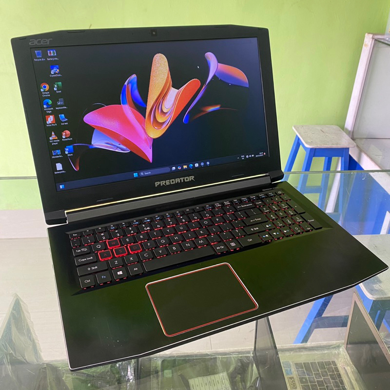 ACER PREDATOR HELIOS 300 Core i7 Gen 8th RAM 16GB Nvidia GTX 1060 6gb