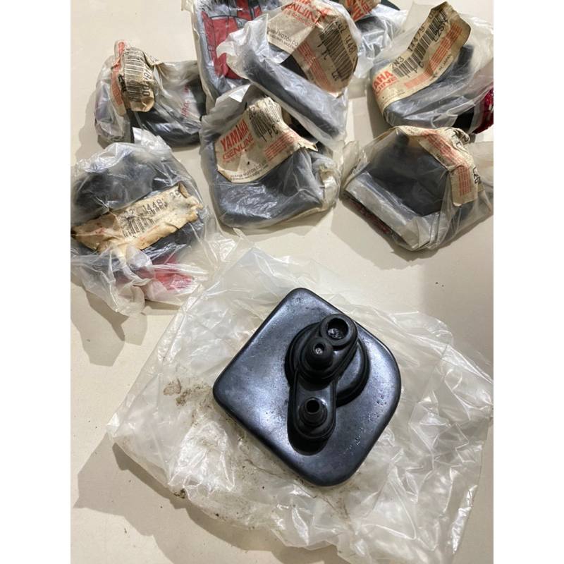 Karet tutup karburator atas yamaha L2G & L2SN & L2 Super