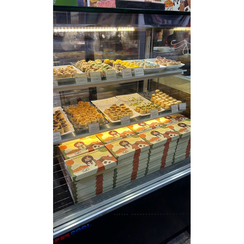 

coklat dubai kunafa fingers