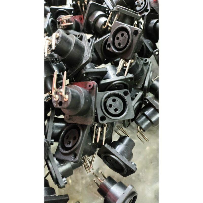 Soket canon female XLR body