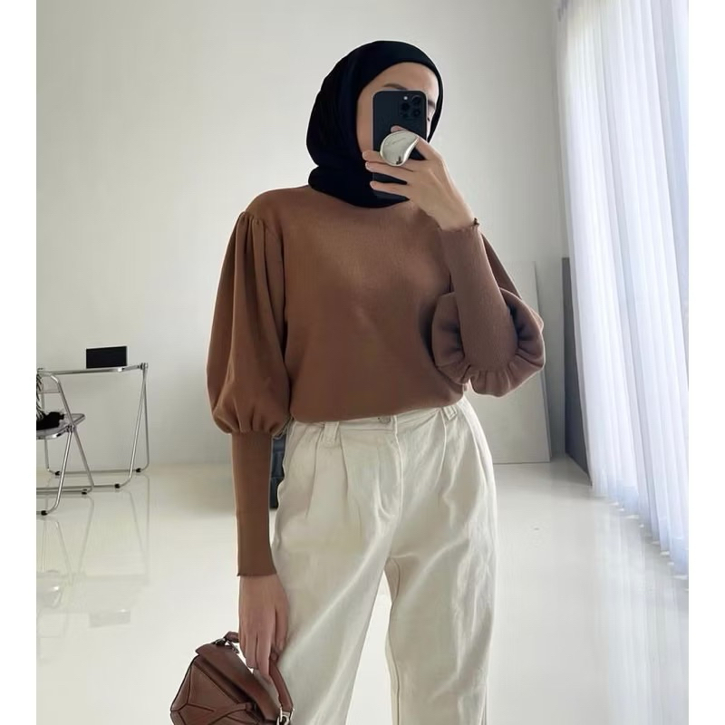 PUVE SWEATER BY GONEGANI