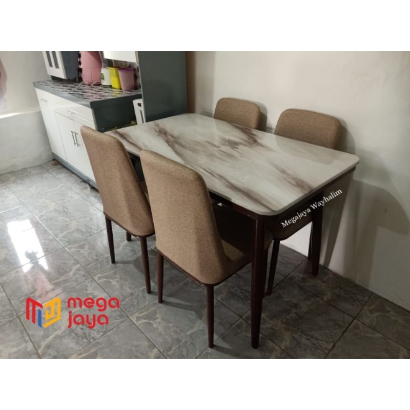 Meja makan marmer 4 kursi
