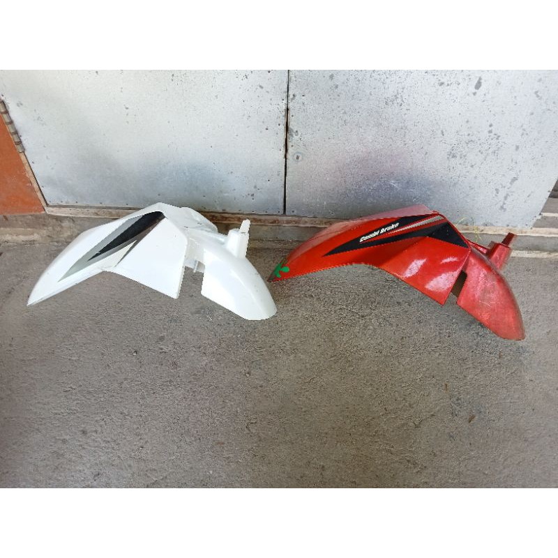 slebor depan vario125 old