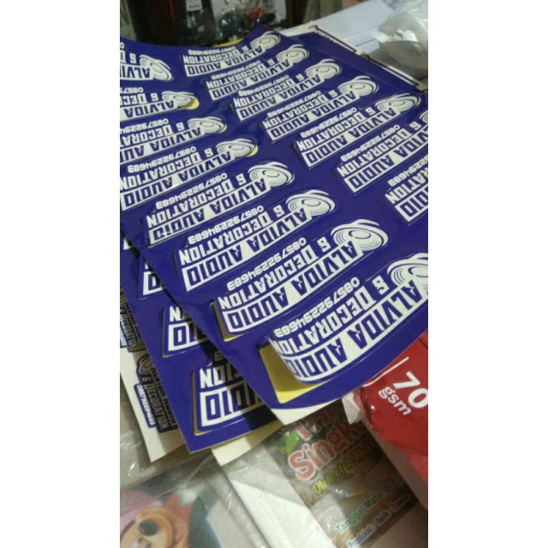 

stiker potong.stiker cutting.stiker kemasan.stiker plastik