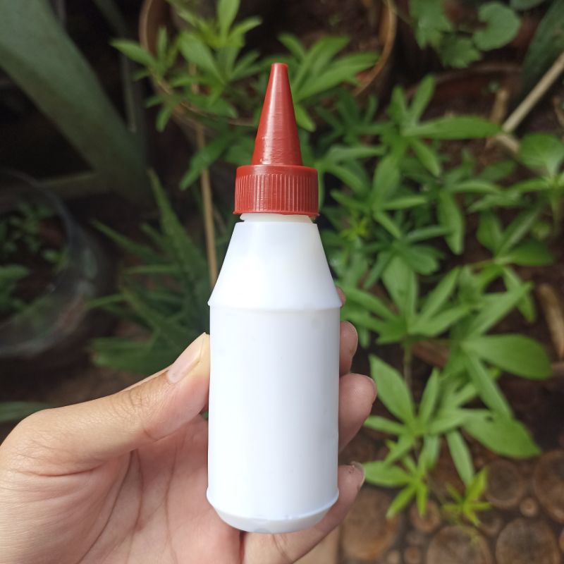 

LEM PUTIH SERBAGUNA | Lem Pekerat Kertas, Rumput