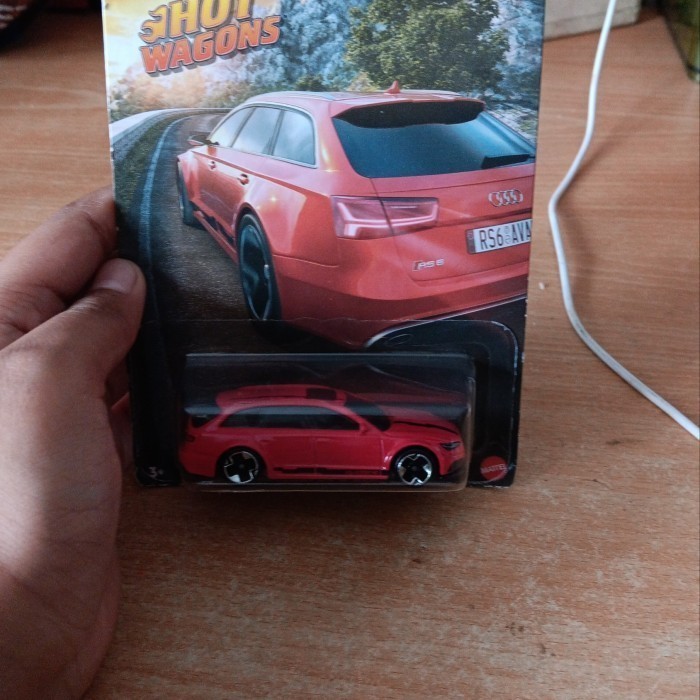 HotWheels 2017 Audi Rs 6 Avant