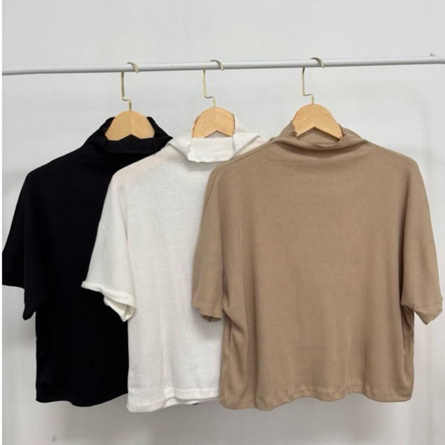 LA VENTURA Eclat Rib knit top wanita