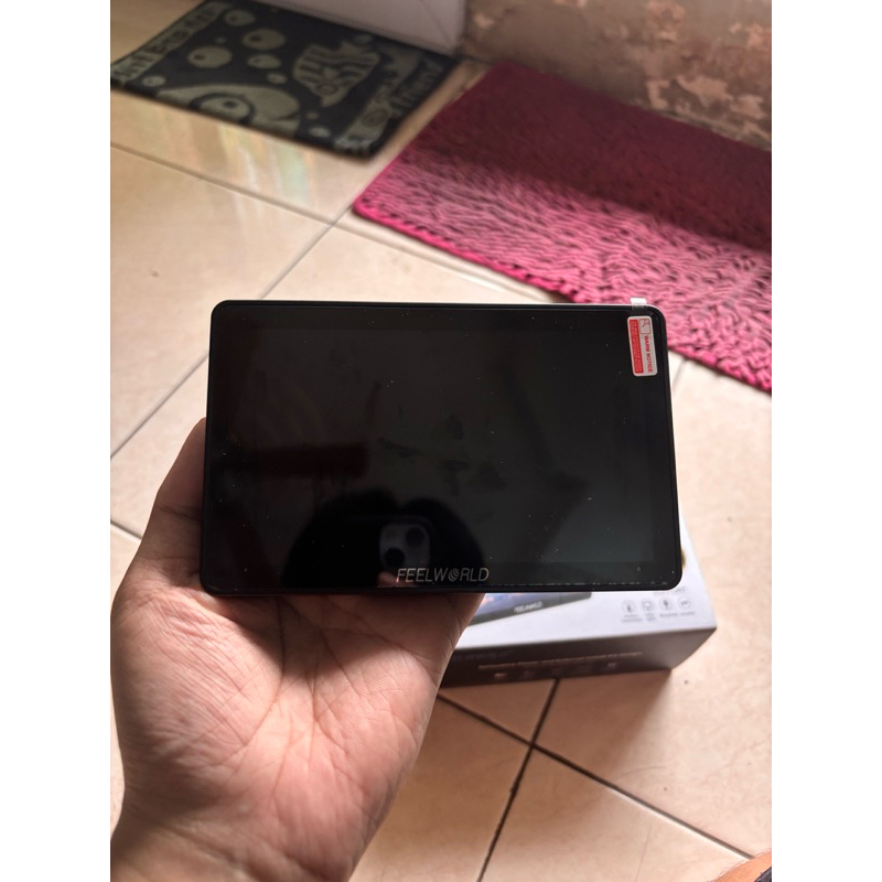 field monitor f5 pro v4