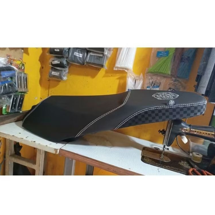 KULIT JOK MOTOR (ORIGINAL ARVI SIGNATURE X CARBON) VARIO,BEAT/jok arvi/kulit jok arvi ori/arvi ori/s