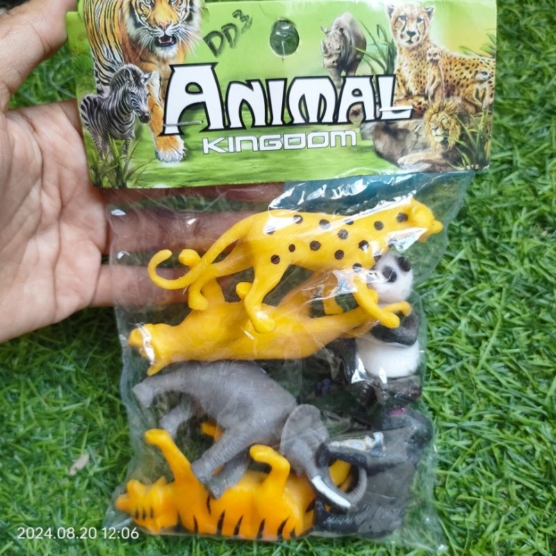 MAINAN HEWAN KEBUN BINATANG ANIMAL KINGDOM
