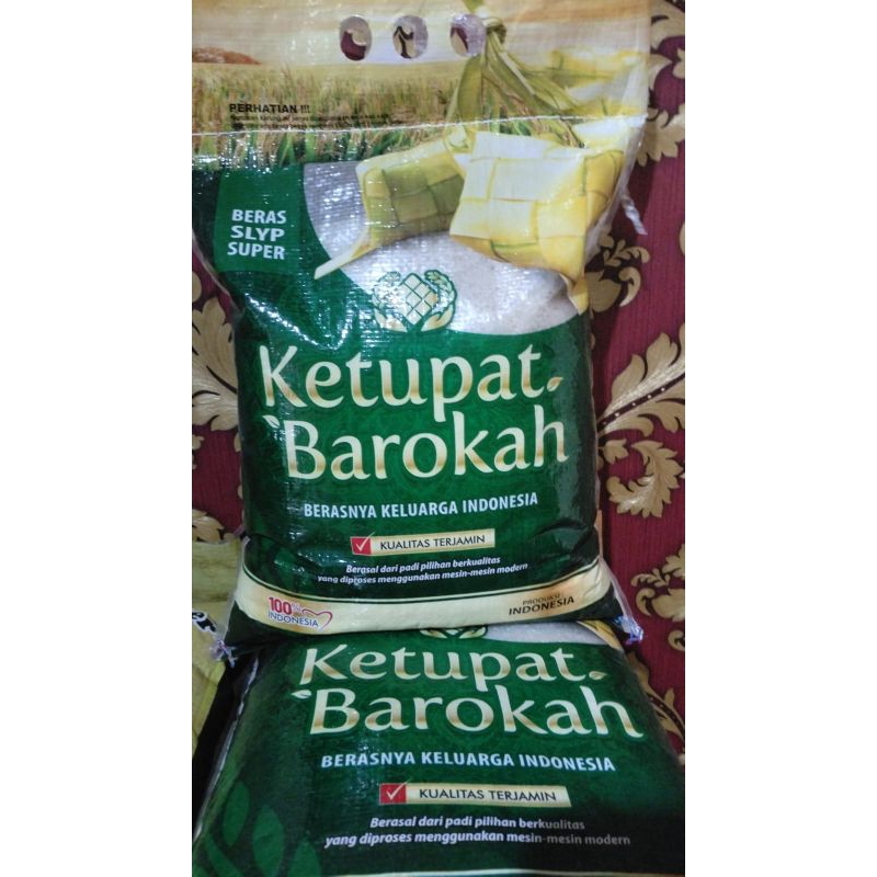 

Beras ketupat barokah 5kg dijamin pulen