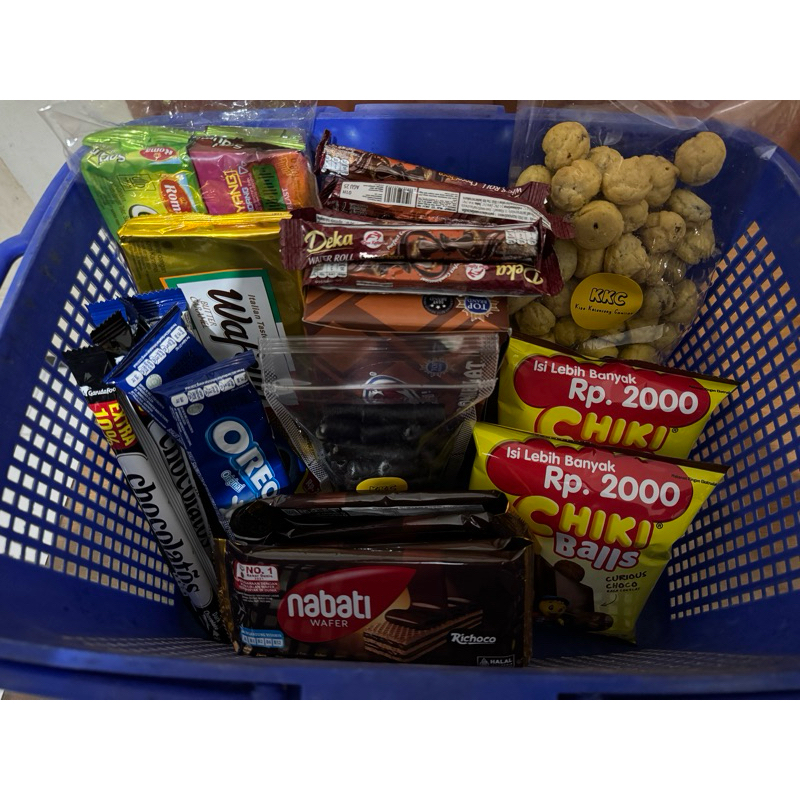 

Termurah Paket Snack Jajanan Manis asin dan gurih lengkap