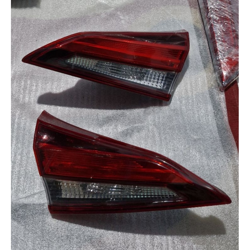 lampu belakang bagasi allnew yaris 2020