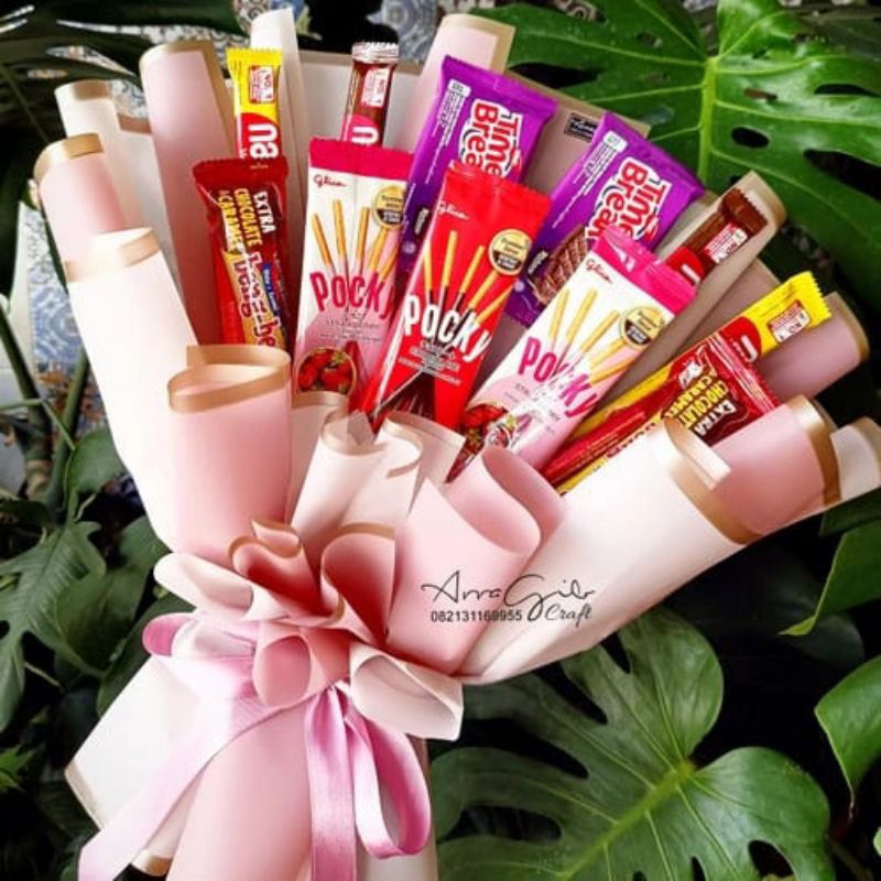 

Buket Snack untuk acara pernikahan, wisuda, Sempro, ulang tahun dll