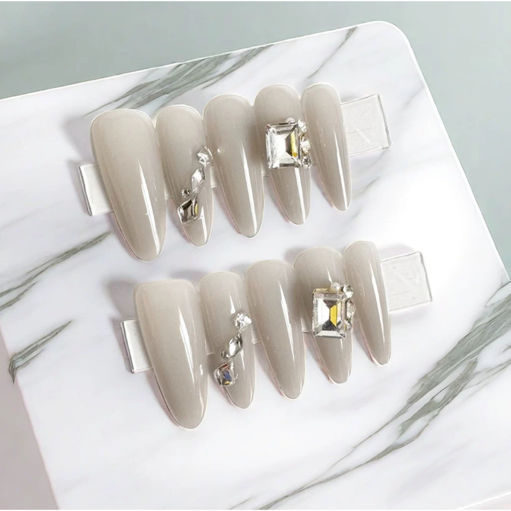 Stiletto White Diamond - Kuku Palsu + Lem - Korean Premium Nails PRESS ON NAILS FAKE NAILS Nail Art