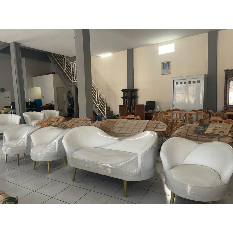 kursi pelaminan kupu2/sofa pengantin/ sofa pengantin modern /sofapengantin murah