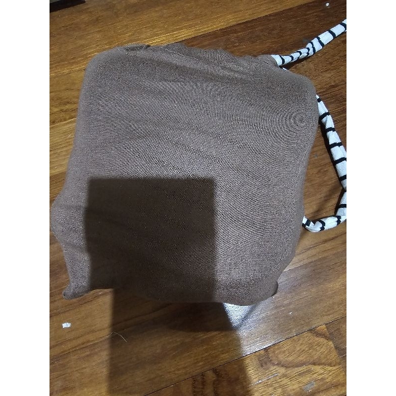 strechy wrap M shape mikhadou - gendongan bayi - gendongan kain mikhadou