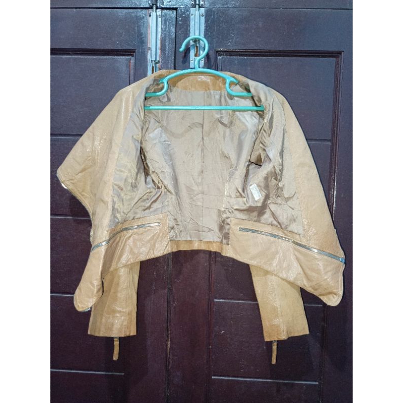 (PRELOVED) JAKET WANITA KULIT ASLI