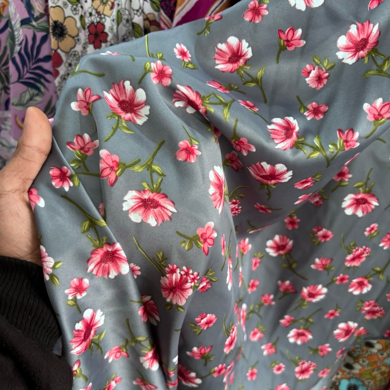 kain satin silk motif premium - kain silk motif premium - kain bahan silk motif bunga - kain sil pre