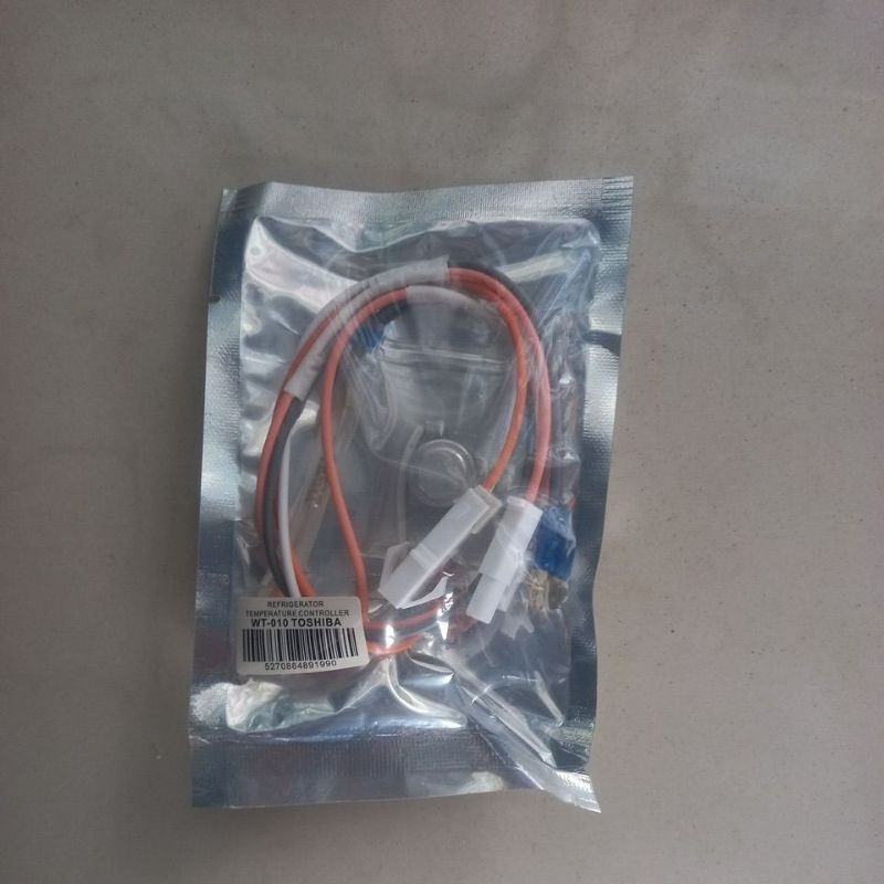 defost kulkas toshiba 4 kabel wt-010
