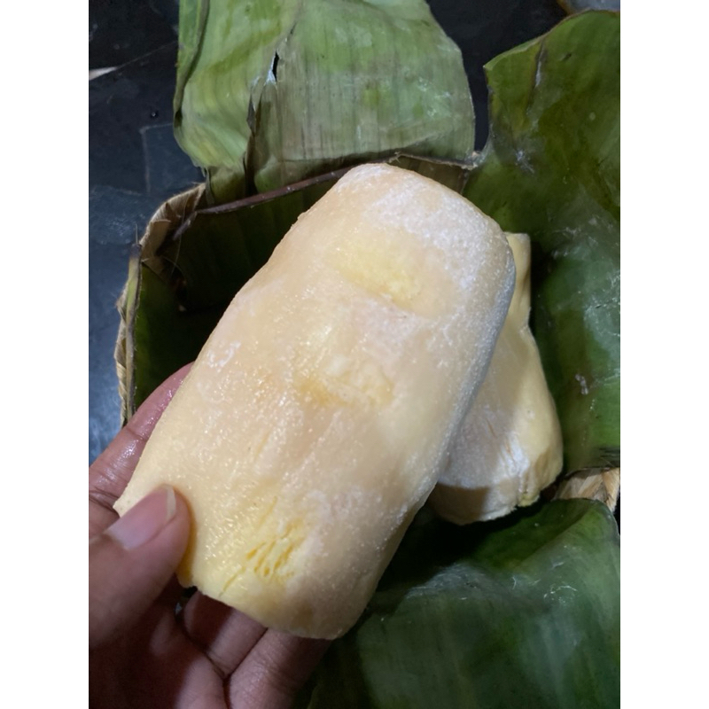 

Tape singkong mentega khas pati jawa tengah