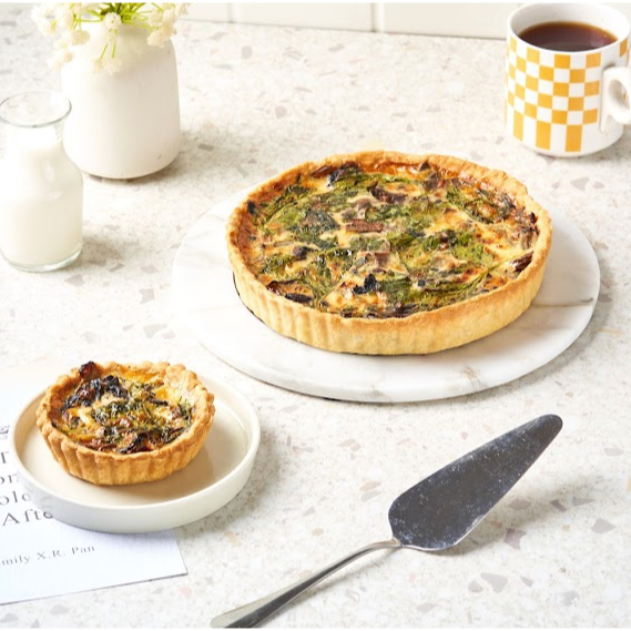 

Quiche Lorraine (with mushroom, spinach, cheese, smoked beef )