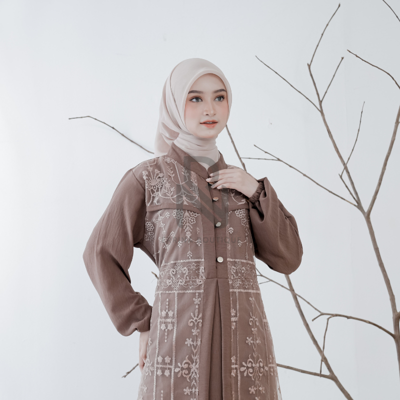 Gamis Brokat Elegan Pesta Muslimah Premium-5