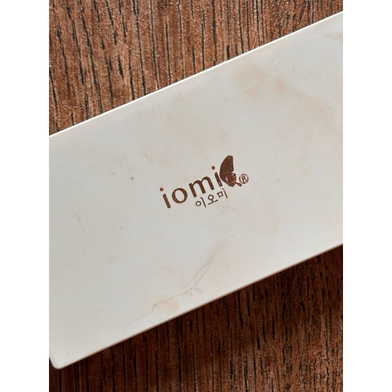 iomi palette