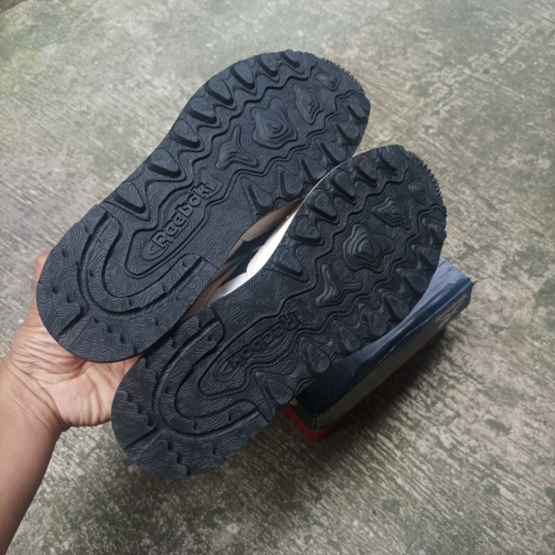 Sepatu Reebok Classic Black White Second