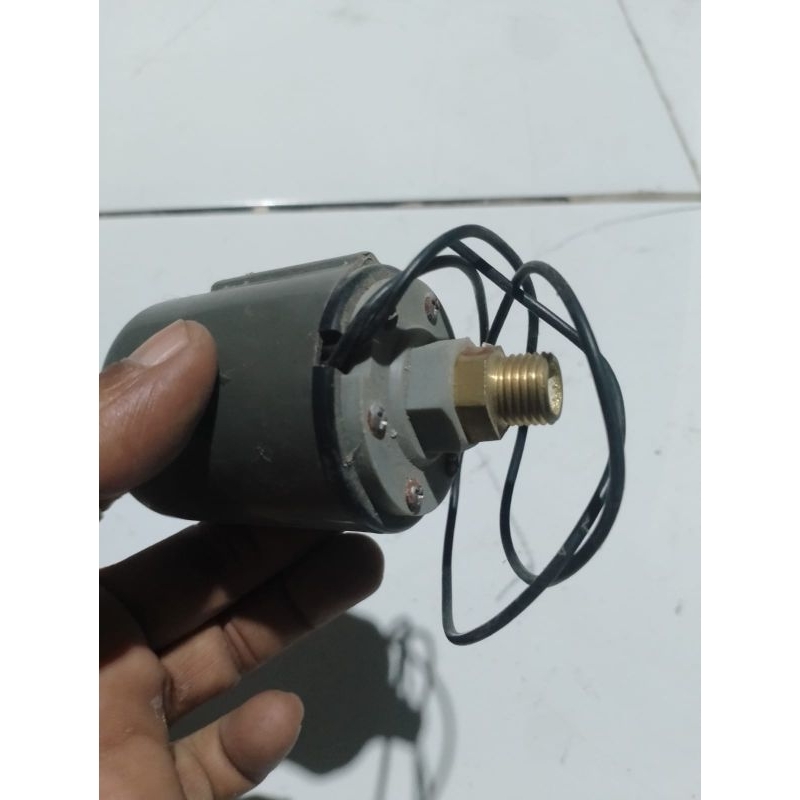 SENSOR OTOMATIS TOREN 1/4" DAB