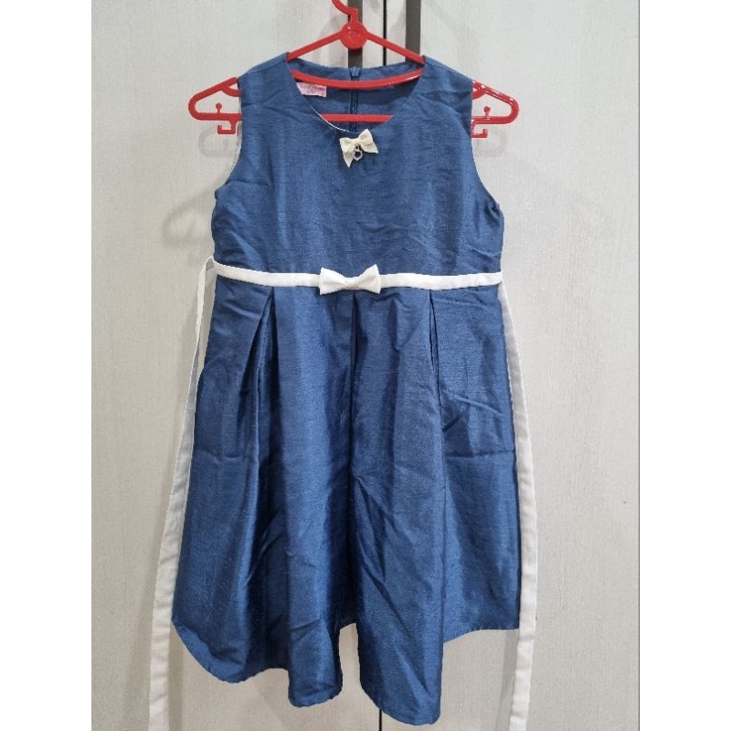 Preloved Lovely Lace Dress