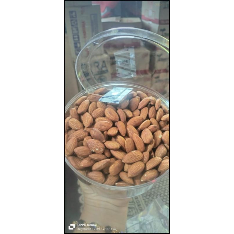 

kacang almond toples 250gr