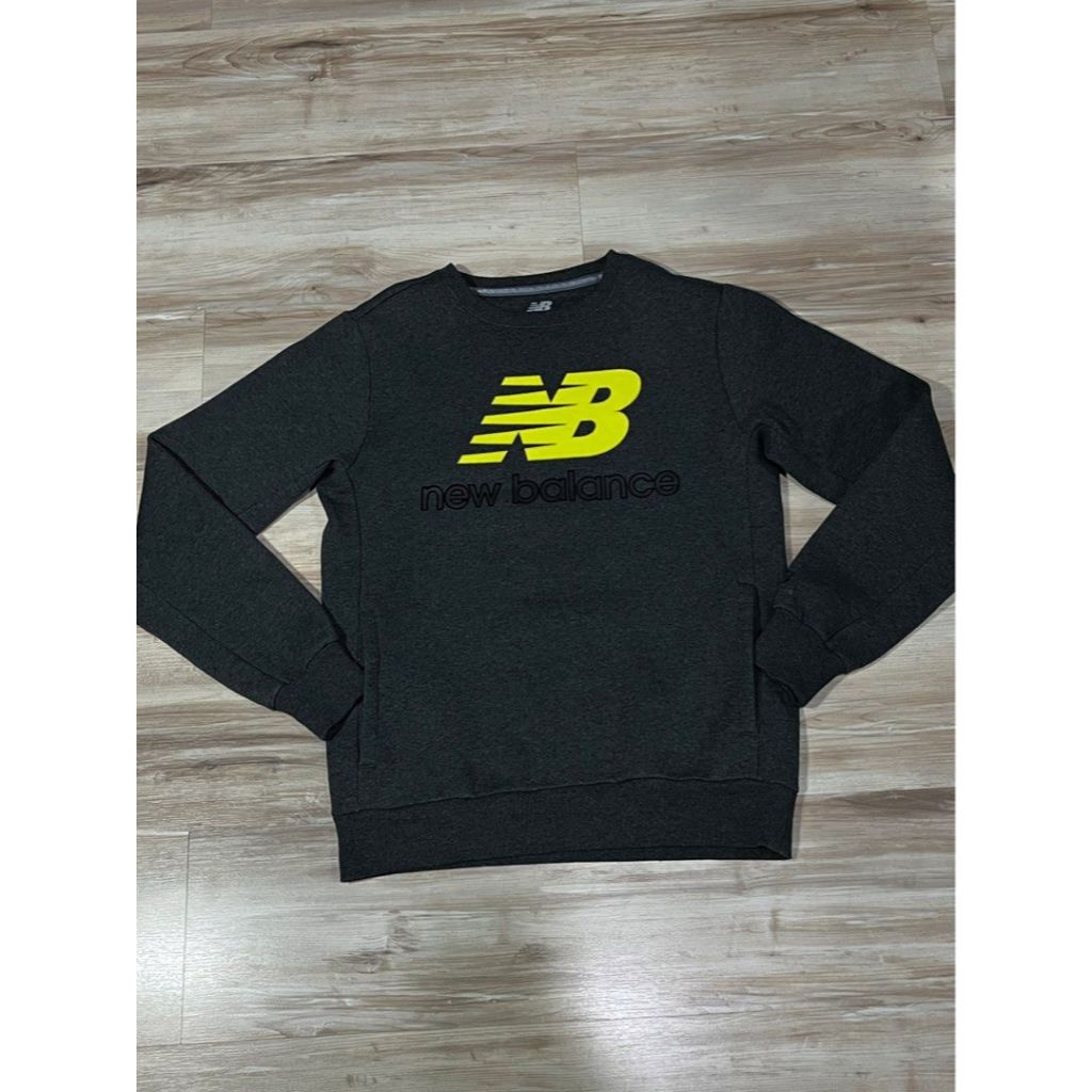 NB New Balance Sweater (like new) baju dingin hoddie