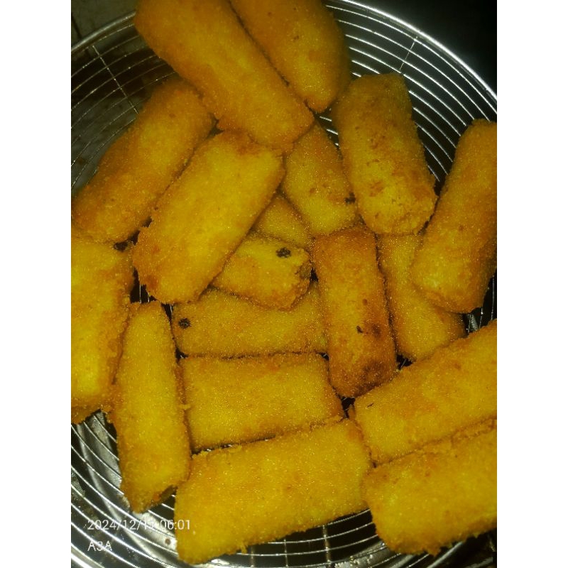

Risol BEEF TELUR KEJU isi 10