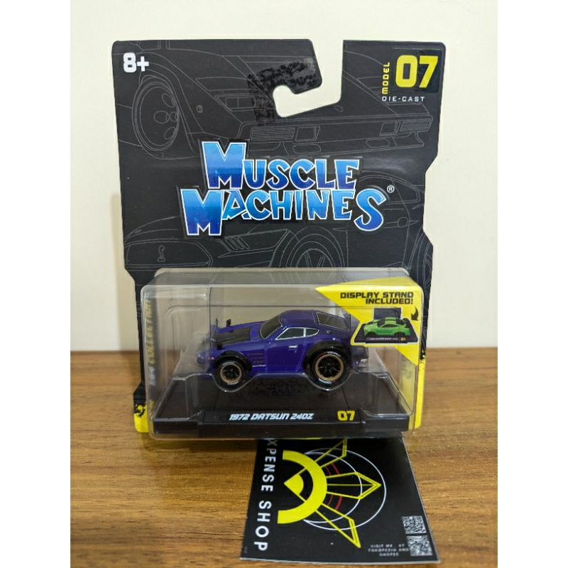 Muscle machines Datsun 240z ungu