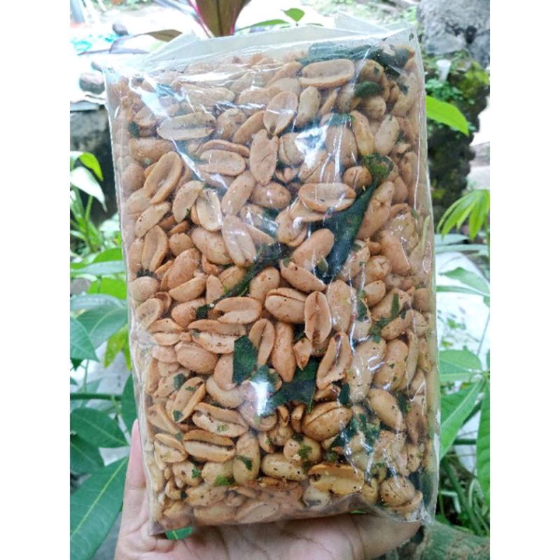 

KACANG BAWANG RASA DAUN JERUK DAN GURIH TERLARIS JAJANAN ENAK TOKO NONA METRO