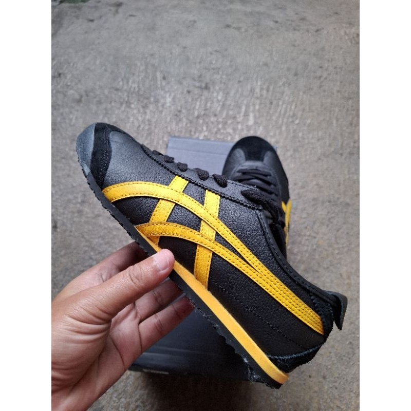 onitsuka tiger serrano