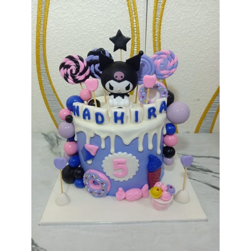 

Kuromi Birthday Cake