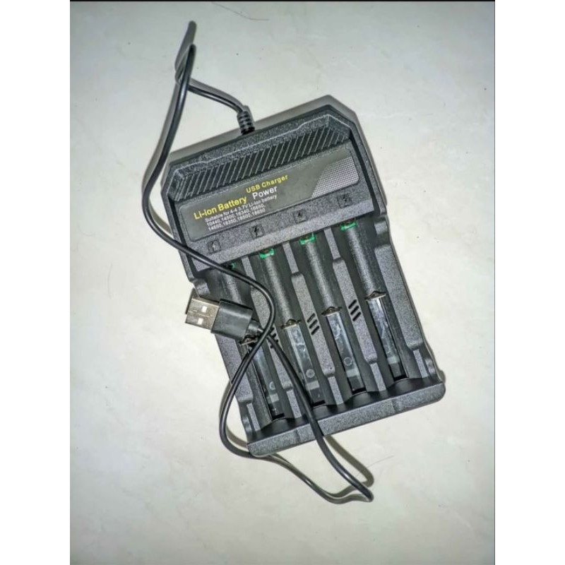 Charger baterai 3.7volt 4 slot