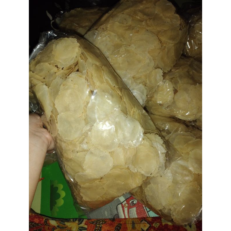 

EMPING MELINJO MENTAH 200gr