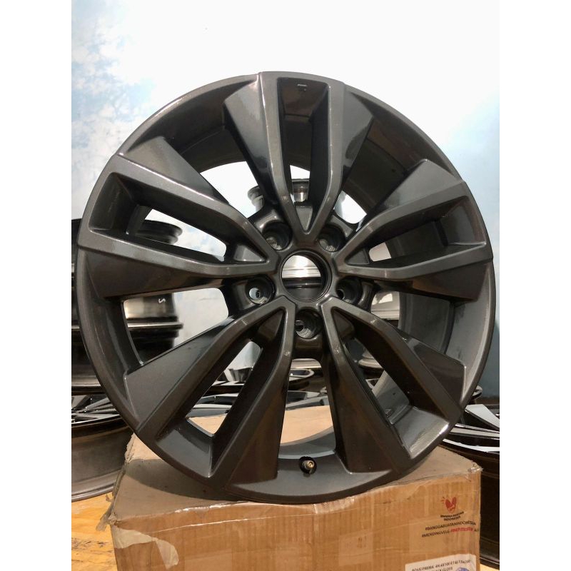 velg serep honda HRV RS R18 PCD 5/114 kondisi bekas masih bagus