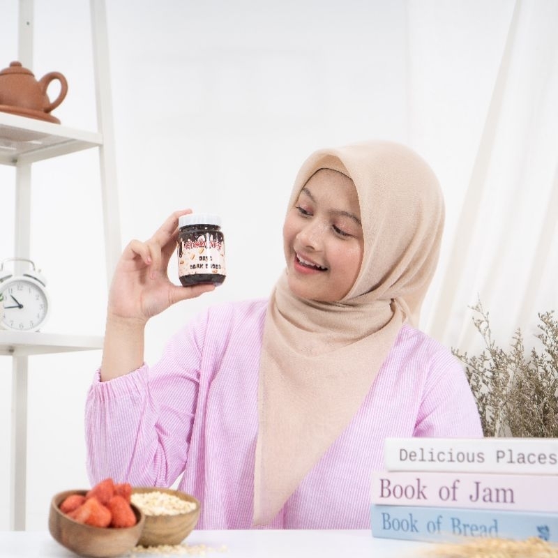 

Choberry Chocolate Strawberry, Straw Oats dan Oats Chocolate