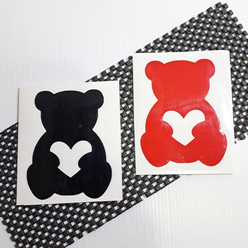 

Sticker Lucu Beruang Pegang Hati Love