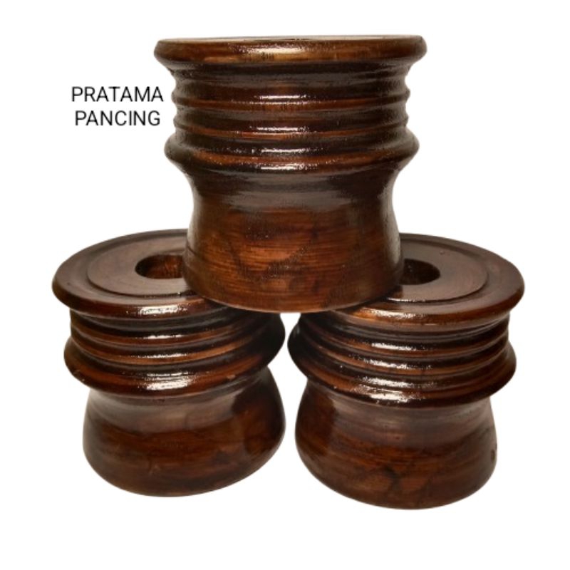 Gulungan pancing kayu golongan joran timbang motif garis