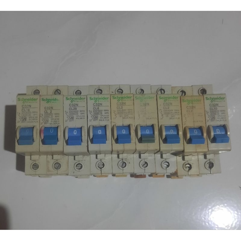 MCB PLN Schneider 1P Bekas Normal