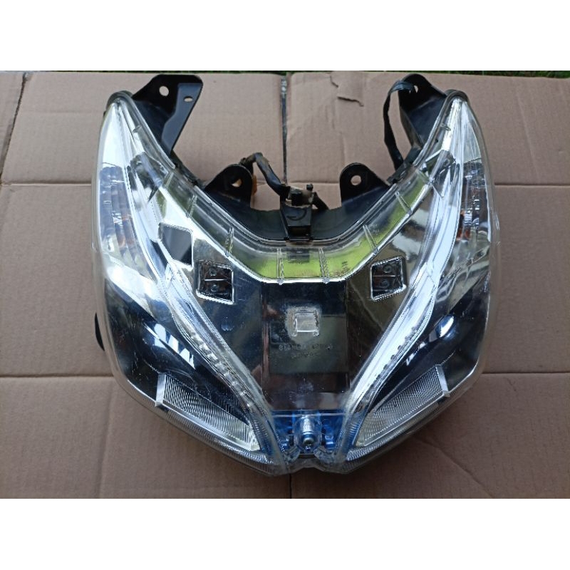 Lampu reflektor HONDA VARIO 110 FI