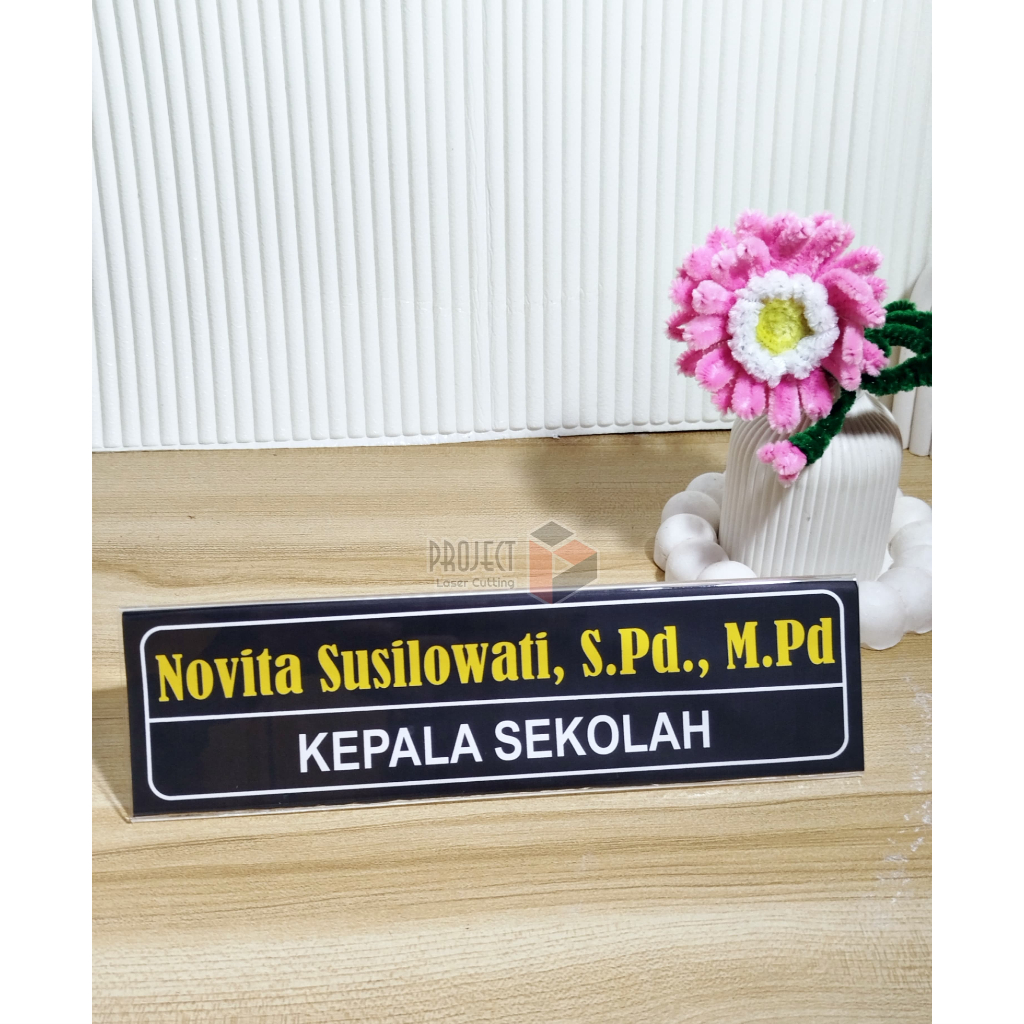 

PAPAN NAMA MEJA AKRILIK MODEL L