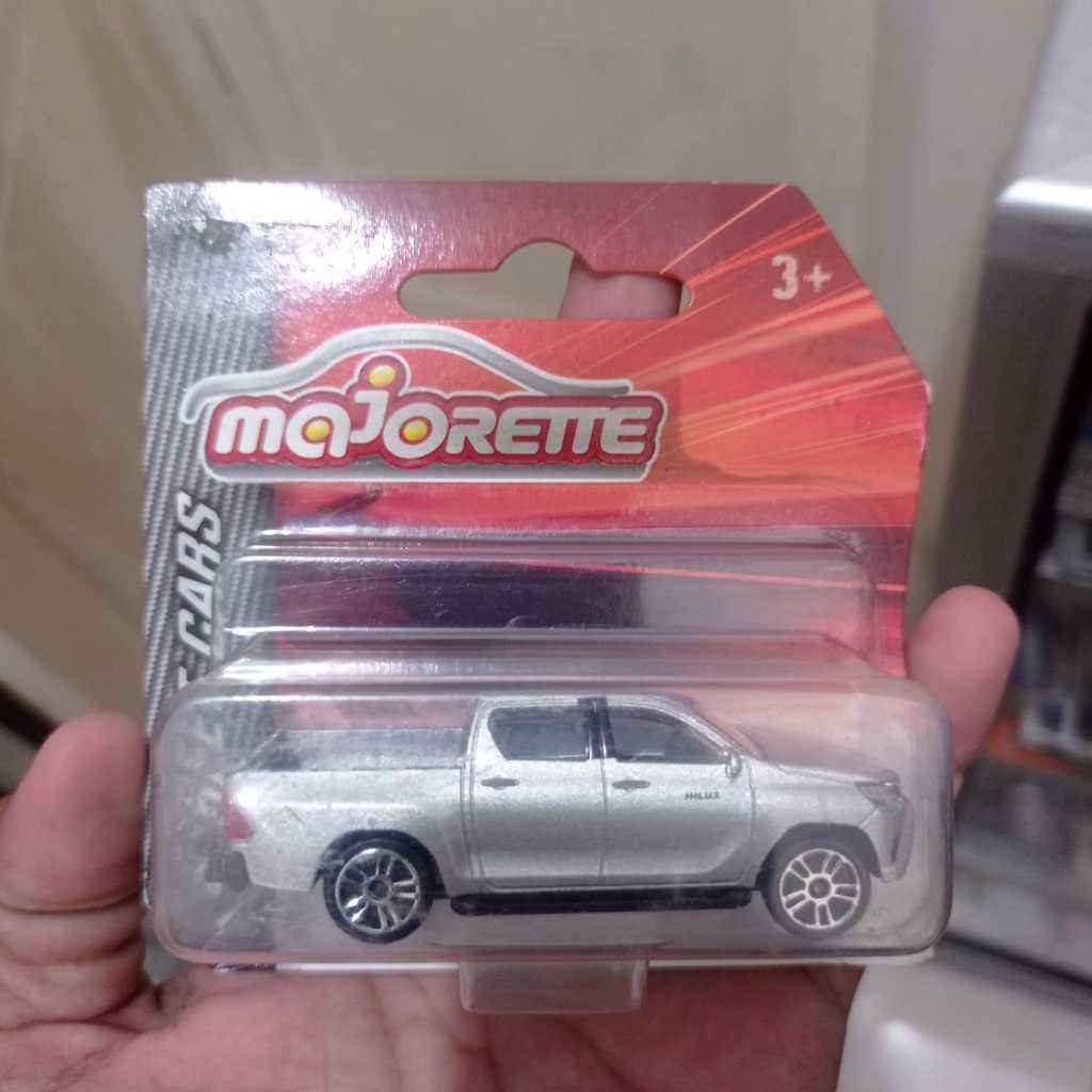 majorette toyota hilux doble cabin pickup warna silver