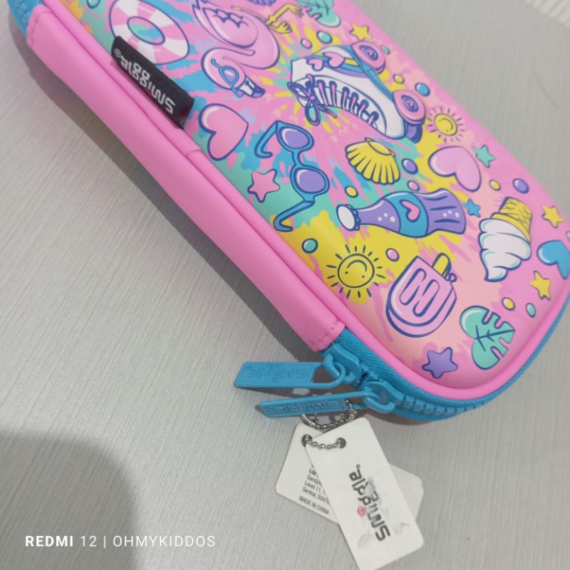 

ori original smiggle hardtop pencil case energetic pink kotak pensil tempat organizer pena anak sekolah paud SD SMP SMA kuliah wadah tas hadiah kado ultah birthday gift present anak cewek perempuan girl collection sepatu roda