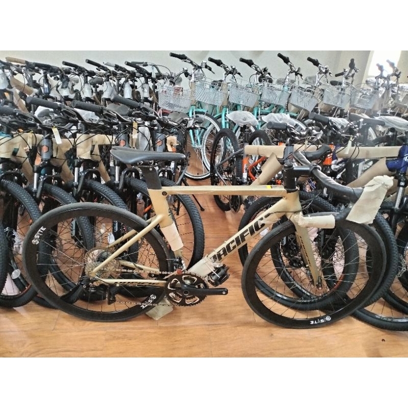 Sepeda Roadbike Pacific Magenta